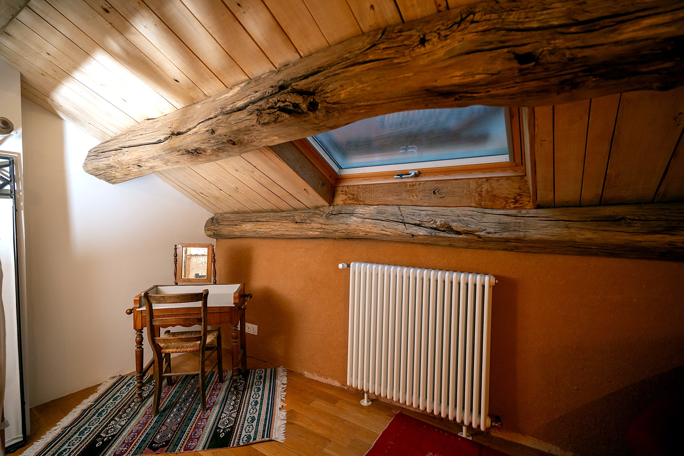 Chambre 4 personnes en mezzanine, lits superposés et gigogne